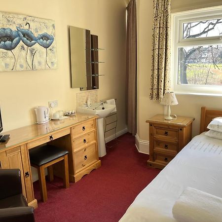 Chadwick Guest House Мидлсбро Экстерьер фото