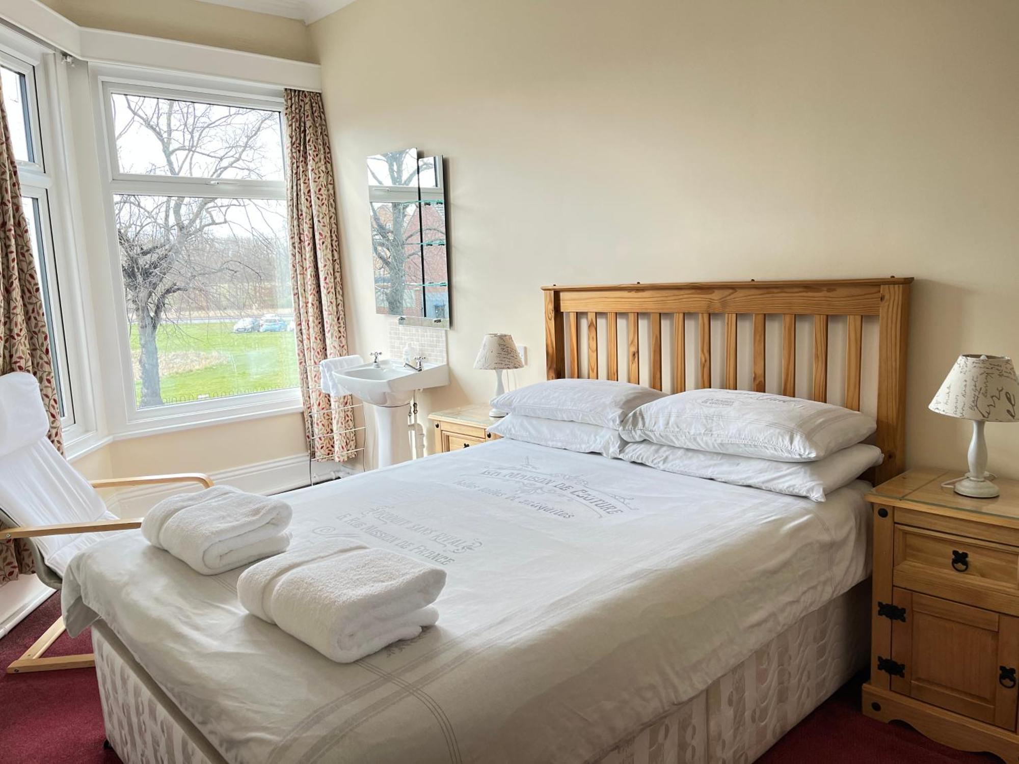 Chadwick Guest House Мидлсбро Экстерьер фото