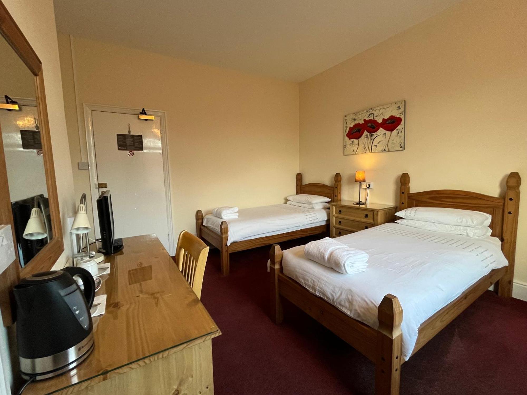 Chadwick Guest House Мидлсбро Экстерьер фото