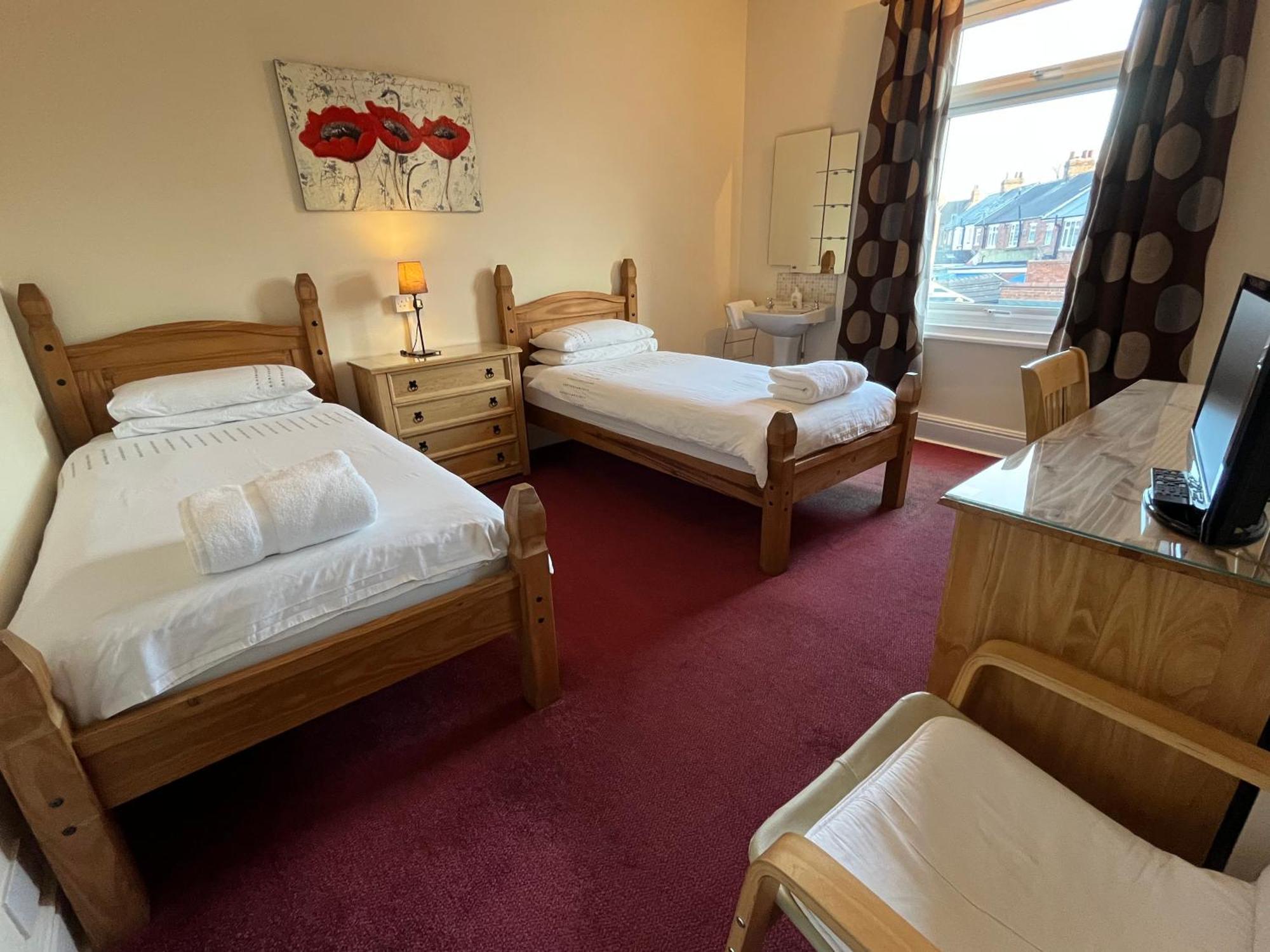 Chadwick Guest House Мидлсбро Экстерьер фото